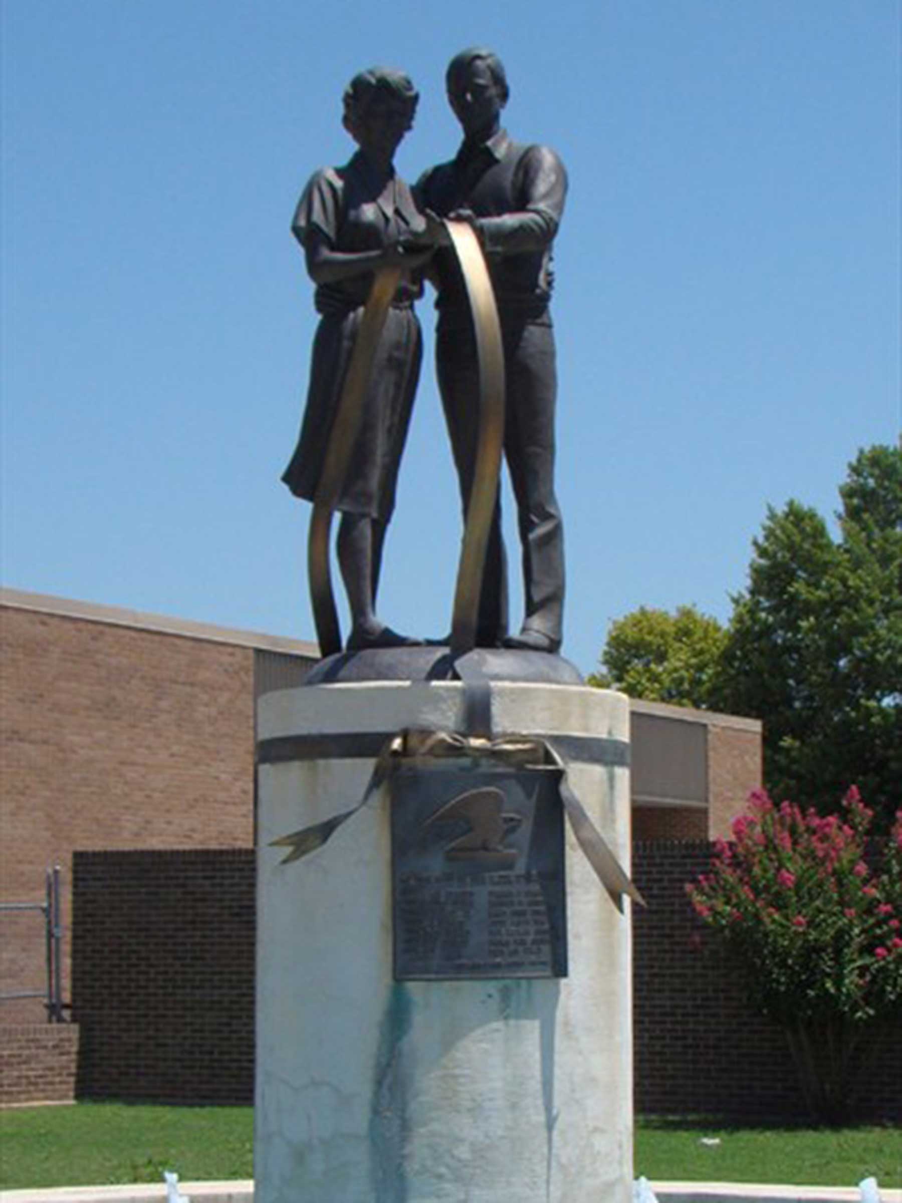 Yellow Ribbon – Art Edmond